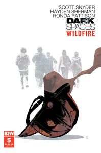 Dark Spaces: Wildfire #5 Variant B (Sorrentino) (11/23/2022)