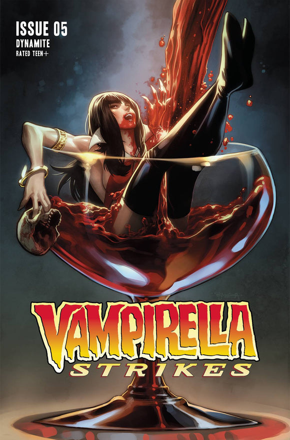 VAMPIRELLA STRIKES #5 CVR B SEGOVIA (09/21/2022)